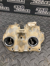 Load image into Gallery viewer, TRX 400EX HONDA 2005 TRX 400EX 2005 ROCKER ARM ASSEMBLY HEAD COVER
