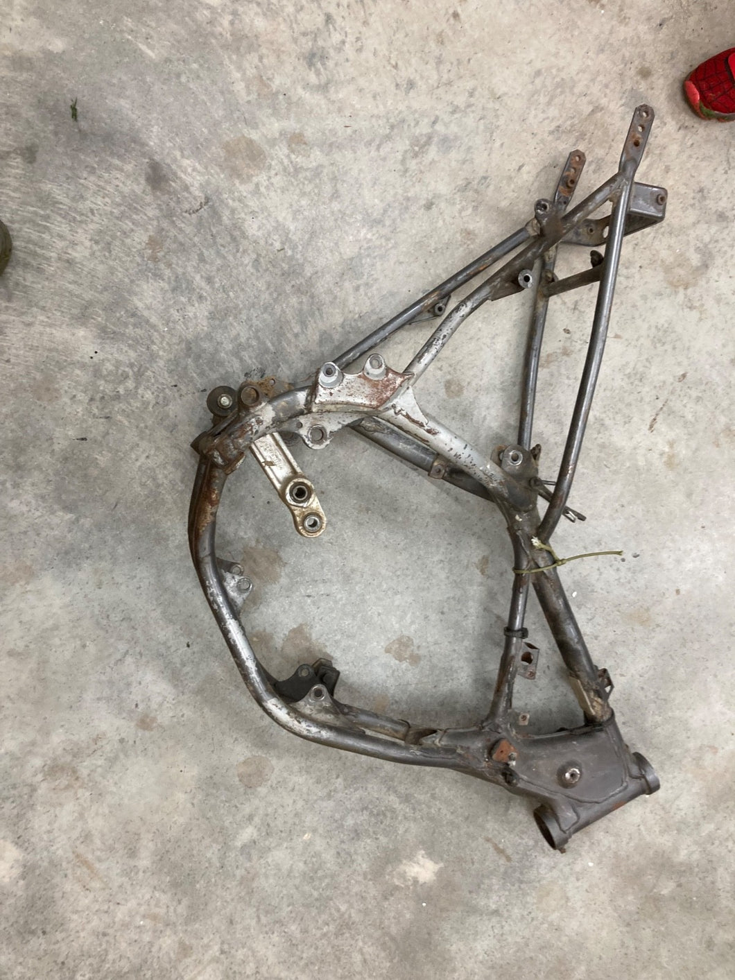 2000 Suzuki RM 80 RM80 Genuine OEM Frame Chassis Body swingarm brakes extra stuf