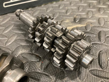 Load image into Gallery viewer, 2003 SUZUKI RM85 RM85L K3 OEM ENGINE TRANSMISSION TRANNY ASSEMBLY GEARS
