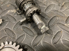 Load image into Gallery viewer, 02+ Suzuki RM85 RM85L Kicker Kick Start Starter Gear Shaft Recoil
