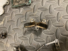 Load image into Gallery viewer, 2003 SUZUKI RM85 RM85L OEM K3 ENGINE POWER VALVE GOVERNOR ASSEMBLY 11250-03B00
