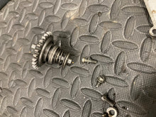 Load image into Gallery viewer, 2003 SUZUKI RM85 RM85L OEM K3 ENGINE POWER VALVE GOVERNOR ASSEMBLY 11250-03B00
