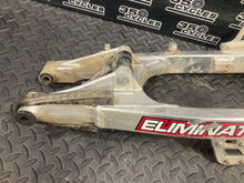 Load image into Gallery viewer, 02-23 SUZUKI RM 85 RM 85L OEM PIVOT swing arm  SWINGARM SHAFT 61211-02B40
