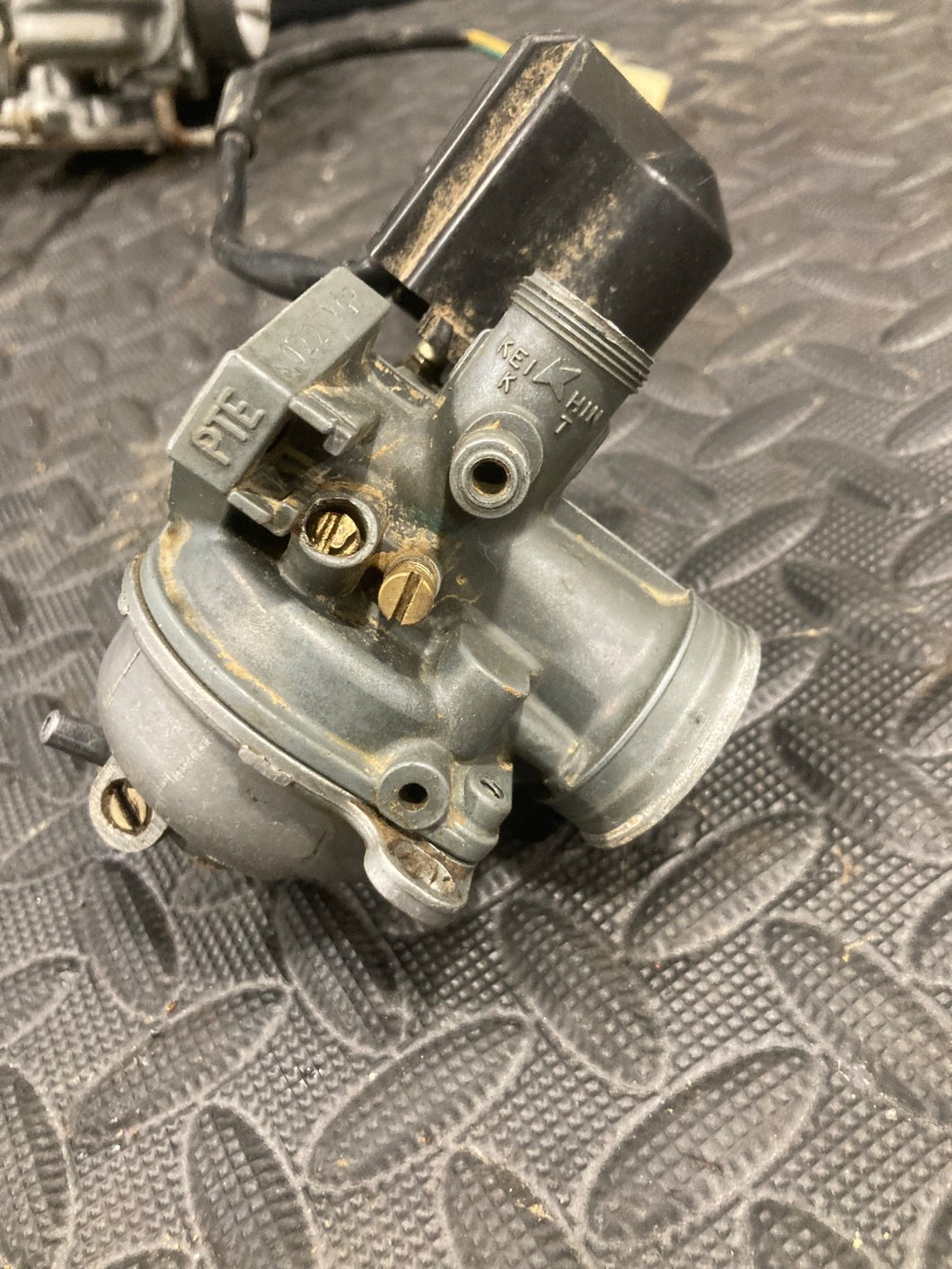 05 2005 Arctic Cat 90 4-Stroke OEM Carb Carburetor Bowl Jet Float Free US Ship