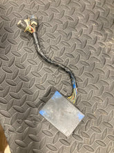 Load image into Gallery viewer, 1988 YAMAHA YFM350 X WARRIOR OEM CDI UNIT  2XK-85540-20-00  ECU, ECM, BRAIN
