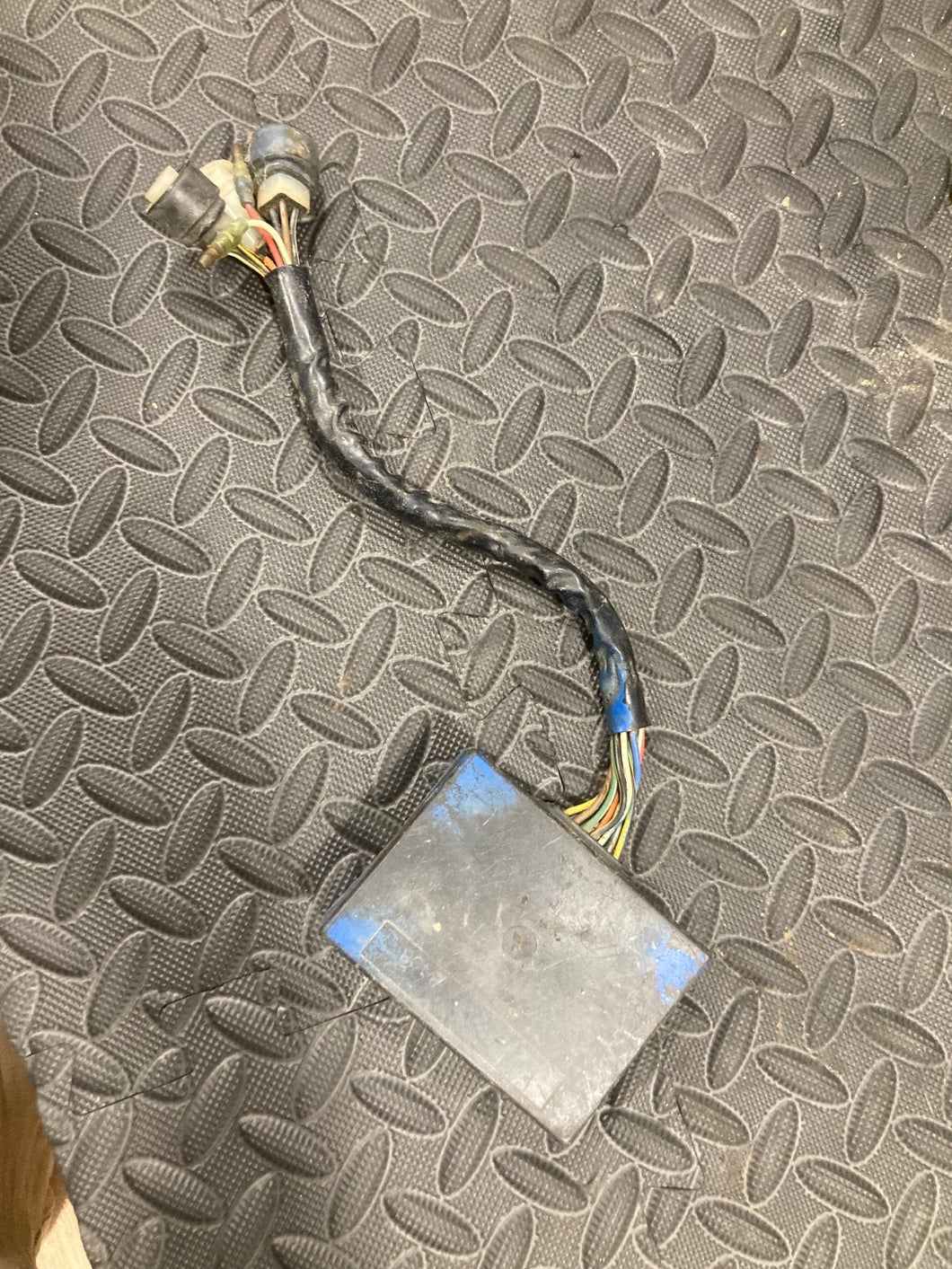 1988 YAMAHA YFM350 X WARRIOR OEM CDI UNIT  2XK-85540-20-00  ECU, ECM, BRAIN