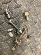 Load image into Gallery viewer, 1985 83-87 OEM Honda XR100 XR 100R XR 100 drain plug + misc bolts
