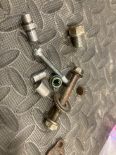 Load image into Gallery viewer, 1985 83-87 OEM Honda XR100 XR 100R XR 100 drain plug + misc bolts
