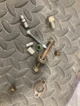 Load image into Gallery viewer, 1985 83-87 OEM Honda XR100 XR 100R XR 100 drain plug + misc bolts
