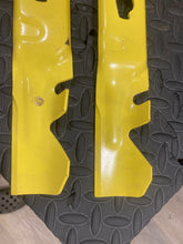Load image into Gallery viewer, CUB CADET 742P05094-X 17.271&quot; 2 Pack Blade S-Shaped Hole XT1-LT50 ZT1-50 ZT2-50
