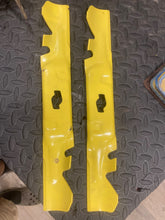 Load image into Gallery viewer, CUB CADET 742P05094-X 17.271&quot; 2 Pack Blade S-Shaped Hole XT1-LT50 ZT1-50 ZT2-50
