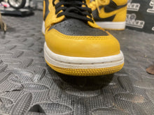 Load image into Gallery viewer, Nike Air Jordan 1 Retro OG High Pollen 555088-701 Men’s Size 10

