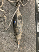 Load image into Gallery viewer, Dremel 200 Series 200-1/15, Two Speed Rotary Tool w/ 15 Accessories - l
