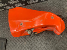 Load image into Gallery viewer, 1989-1990 Honda CR125 CR125R CR 125 Gas Tank Fuel Cell Petrol Petcock Cap Lid
