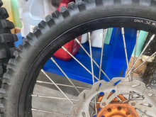 Load image into Gallery viewer, 2007 KTM 250XCF 250 350 450 EXC-F XC-F SXF Front Rear Wheel Hub Set 21/18
