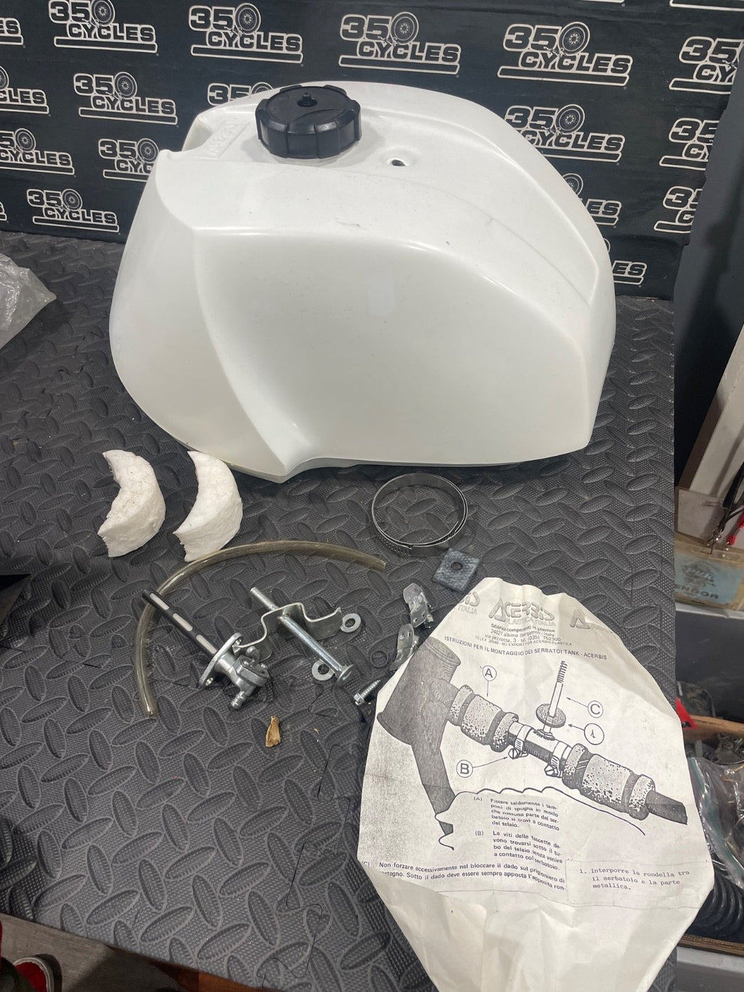 Acerbis Italian oversized Yamaha gas tank fuel petrol XT500