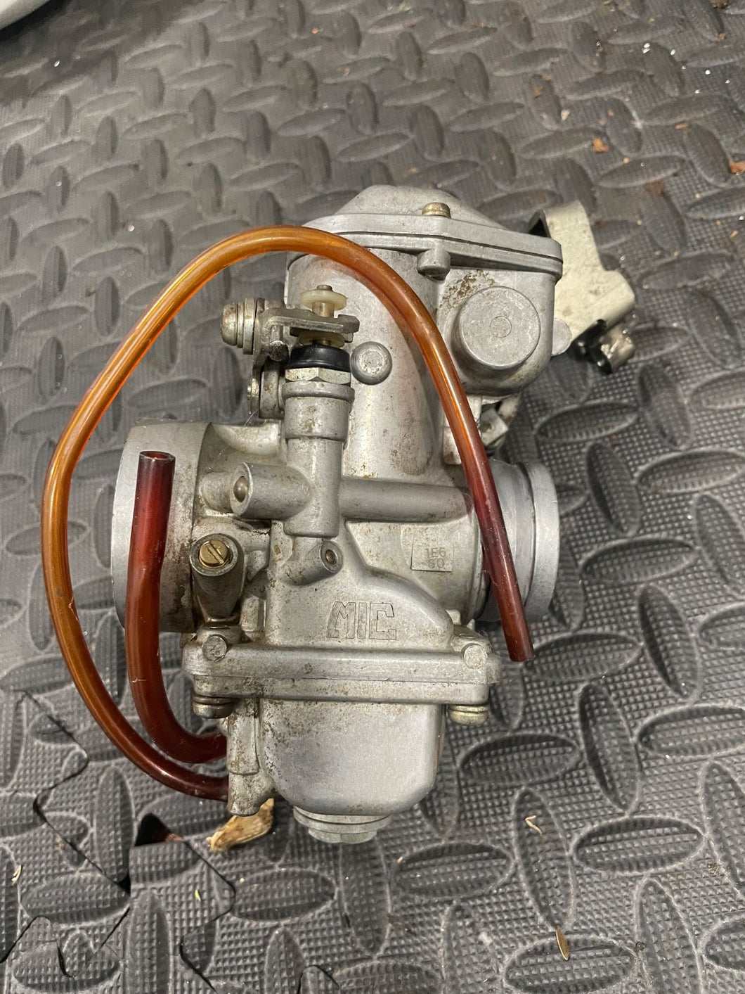 1980 Yamaha XT500 XT 500 Carb Carburetor Intake Fuel Throttle Cable Handle