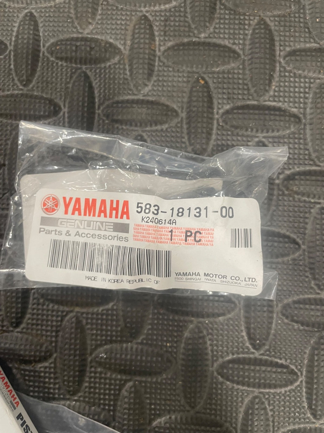 Yamaha Sealing Boot Shift Pedal TT500 SR500 SR400 OEM Part  # 583-18131-00