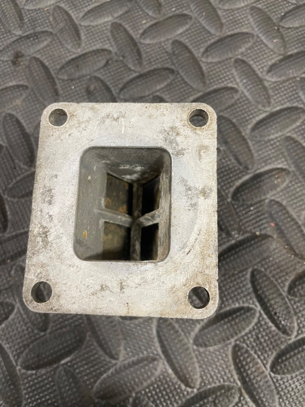 1976-1981 Yamaha TT500 TT 500 XT500 XT OEM  Reed Block Intake Manifold