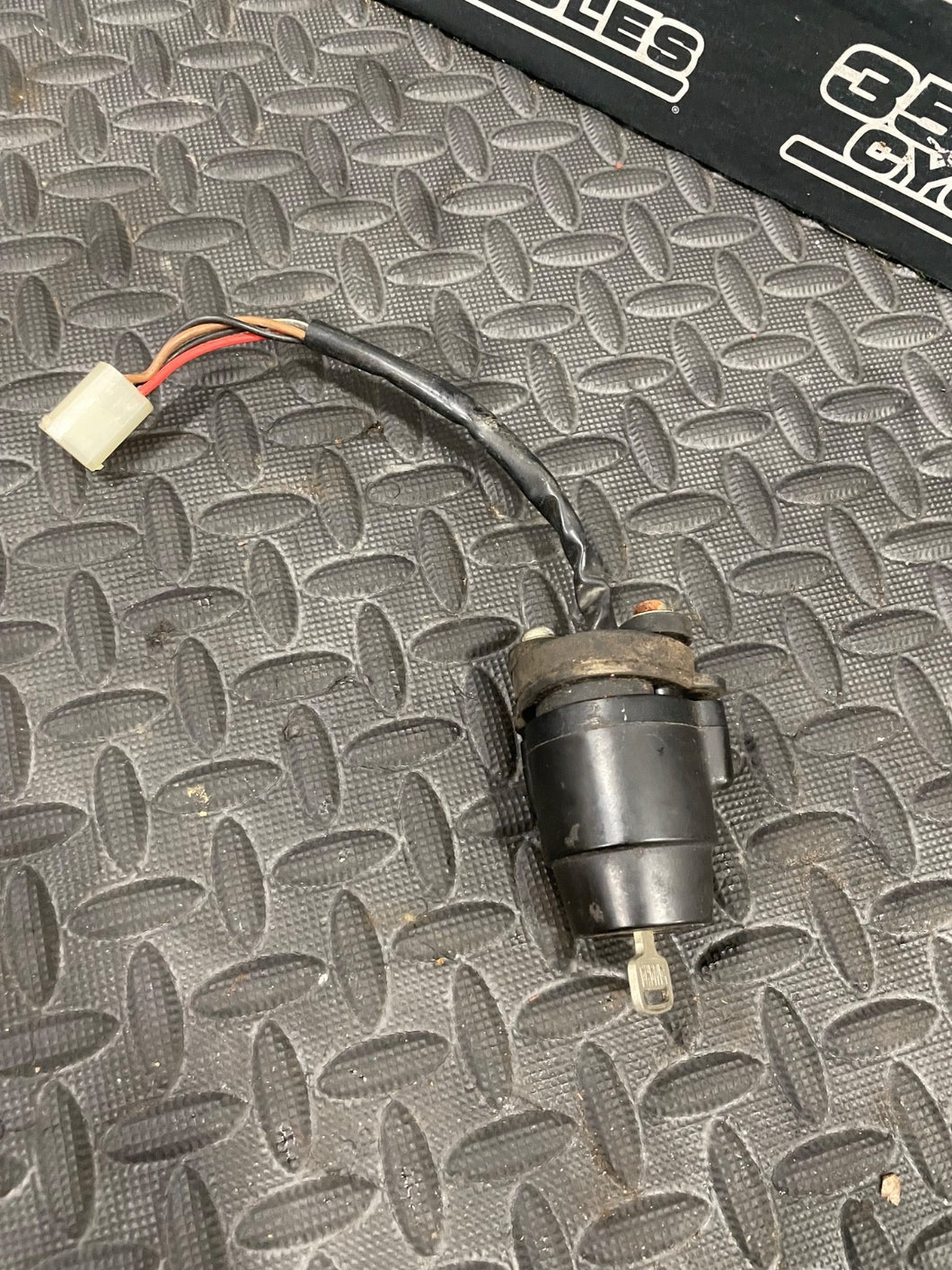 1980 Yamaha XT500 XT 500 Ignition Key Lock Set