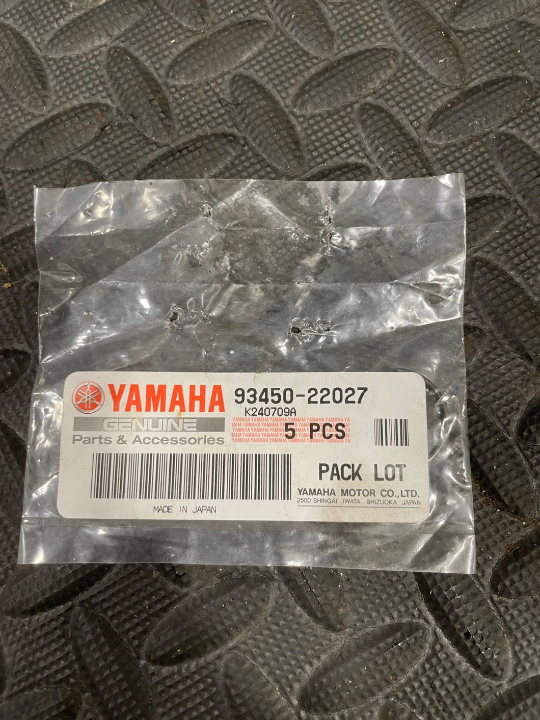 YAMAHA 93450-22027-00 CIRCLIP,INNER