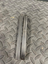 Load image into Gallery viewer, 1976 - 1981 Yamaha TT500 TT 500 XT500 XT Complete Timing Chain Tensioner Guide
