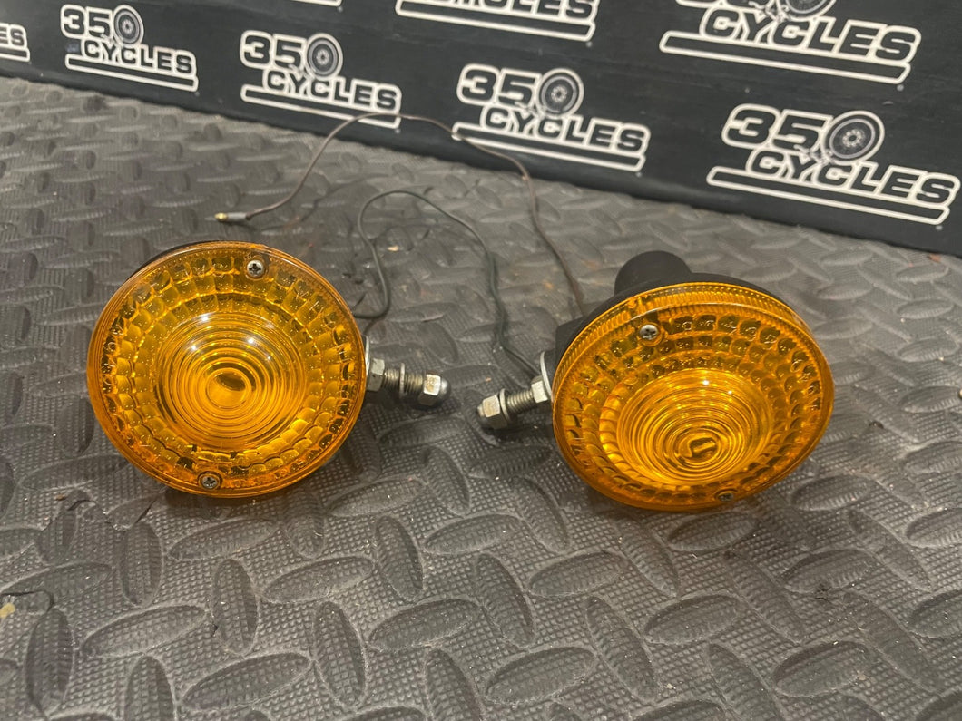 GENUINE Yamaha FRONT Turn Signals  DT100 DT125 DT175 DT250 DT400 XT250 XT500