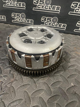 Load image into Gallery viewer, OEM 1980 YAMAHA TT500 CLUTCH BASKET INNER HUB BOSS PRESSURE PLATE DISCS KIT
