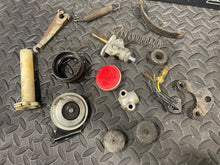 Load image into Gallery viewer, for Yamaha XT500 1976-1979 1980-1989 misc parts reflector twist throttle petcock
