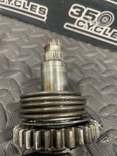 Load image into Gallery viewer, 1980 Yamaha XT500 XT 500 kicker gear shaft assembly
