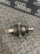 Load image into Gallery viewer, 1980 Yamaha XT500 XT 500 kicker gear shaft assembly
