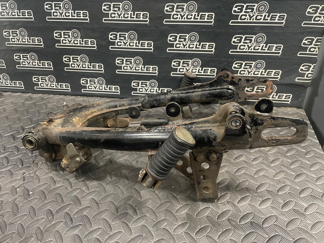 1980 YAMAHA XT500 Swingarm / Swing Arm foot pegs brake travel arm